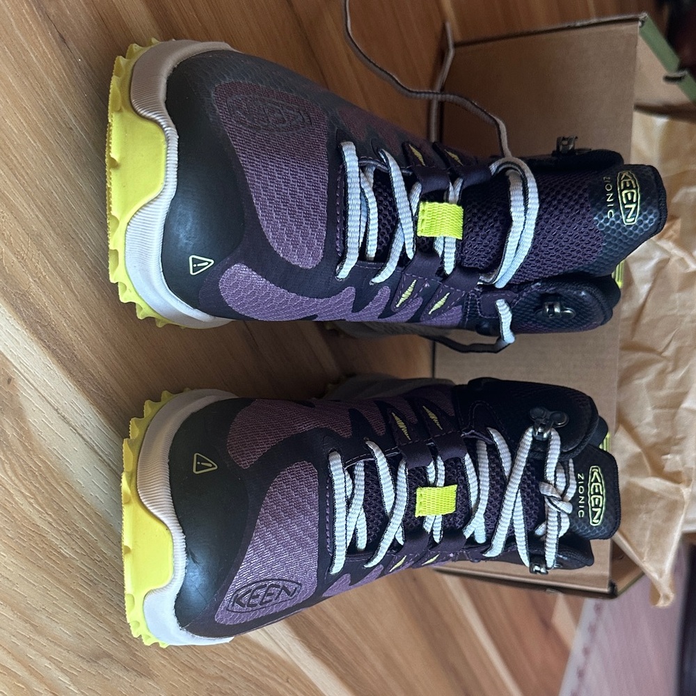 Keen Black and Purple Hiking Shoes with Neon Accents - Picture 6 of 7